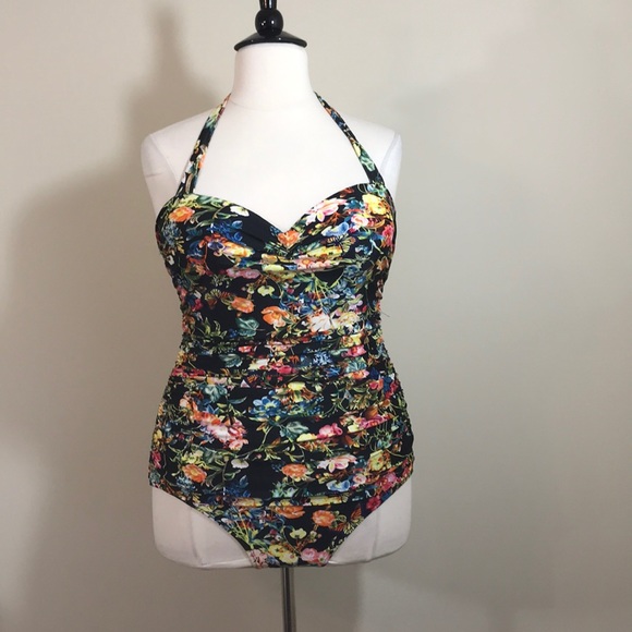 Other - Vintage style Plus Size Bikini4x runs small